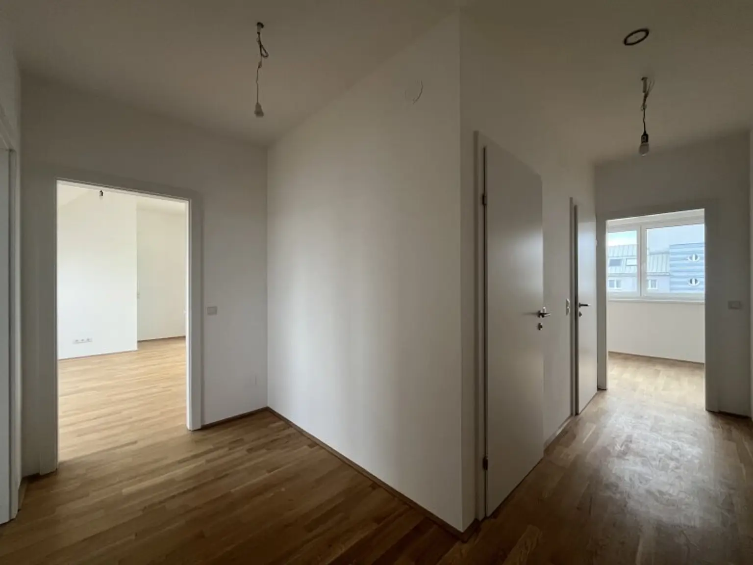 Wunderschöne 4 Zimmer Dachterrassenwohnung mit Garagenplatz in Top Lage