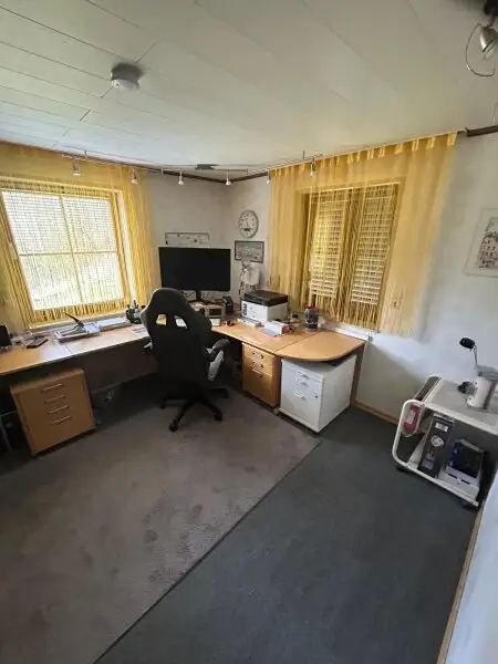 2776 m² Grund + Charmantes Einfamilienhaus im Sonnigen  Himmelberg mit Garten, + Garage & Werkstatt für 199.000 €