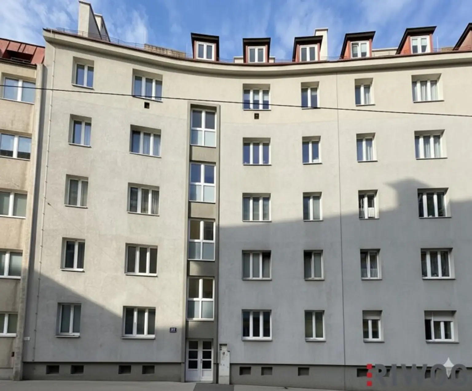 ERSTBEZUG nach Sanierung I Komfortable 3 Zimmer Wohnung I Inkl. Tischler-Küche mit Siemens Geräten