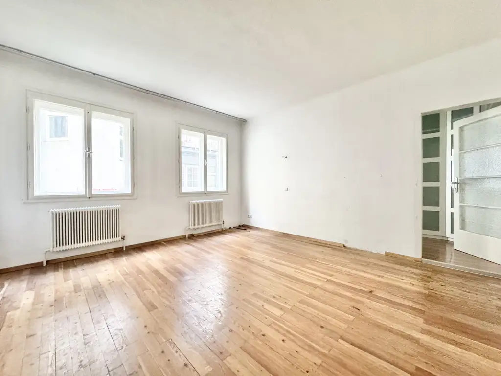 TOP-RUHELAGE | 4 ZIMMER | KOMPLETT HOFSEITIG | U-BAHN-NÄHE