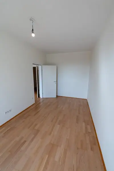 2-Zimmer-Wohnung mit atemberaubendem Wien-Panorama im Mischek Tower
