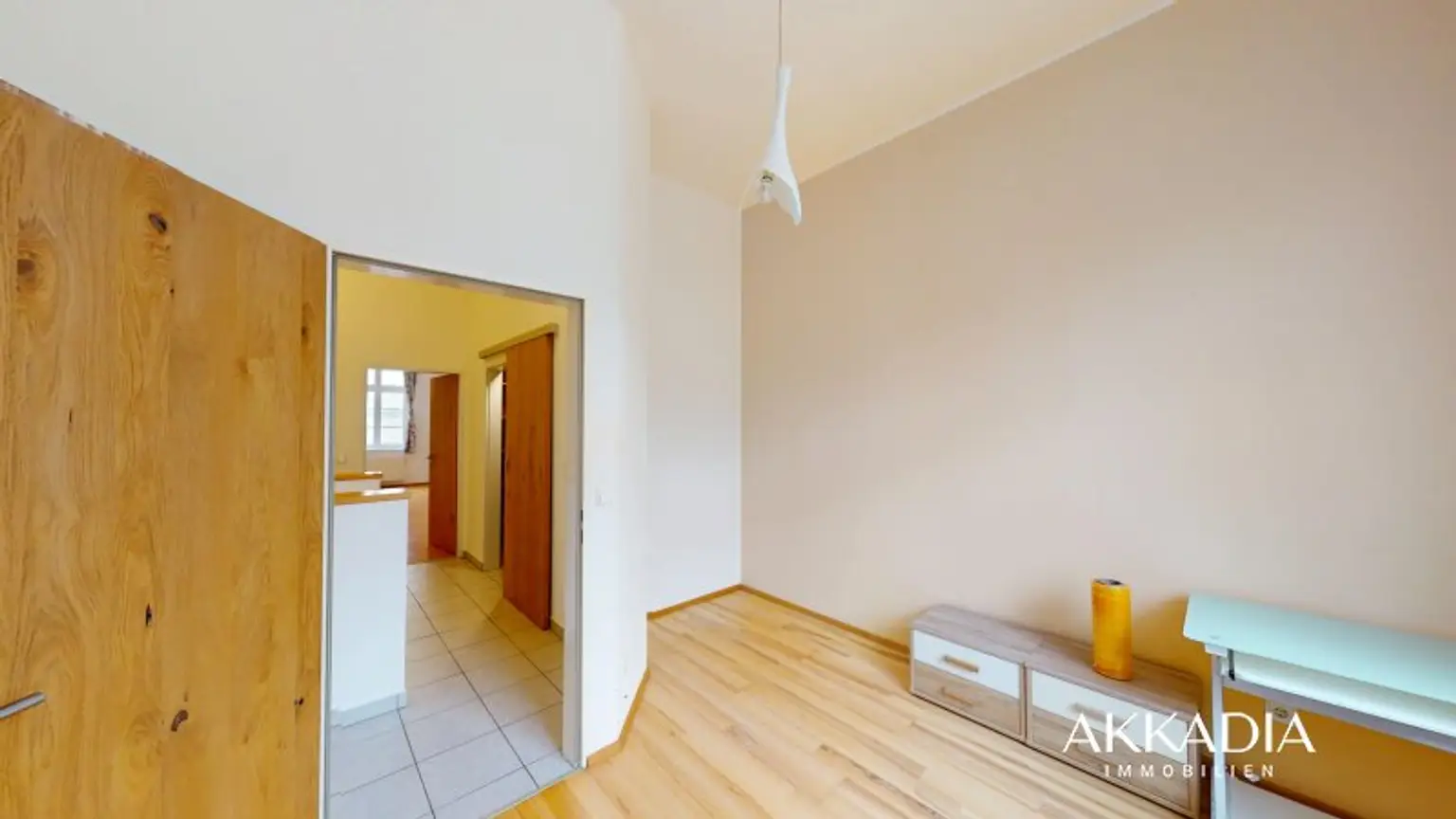 Maisonette-Wohnung mit Terrasse & Garten in zentraler Lage von Korneuburg – Wohnen im generalsanierten Backsteinbau