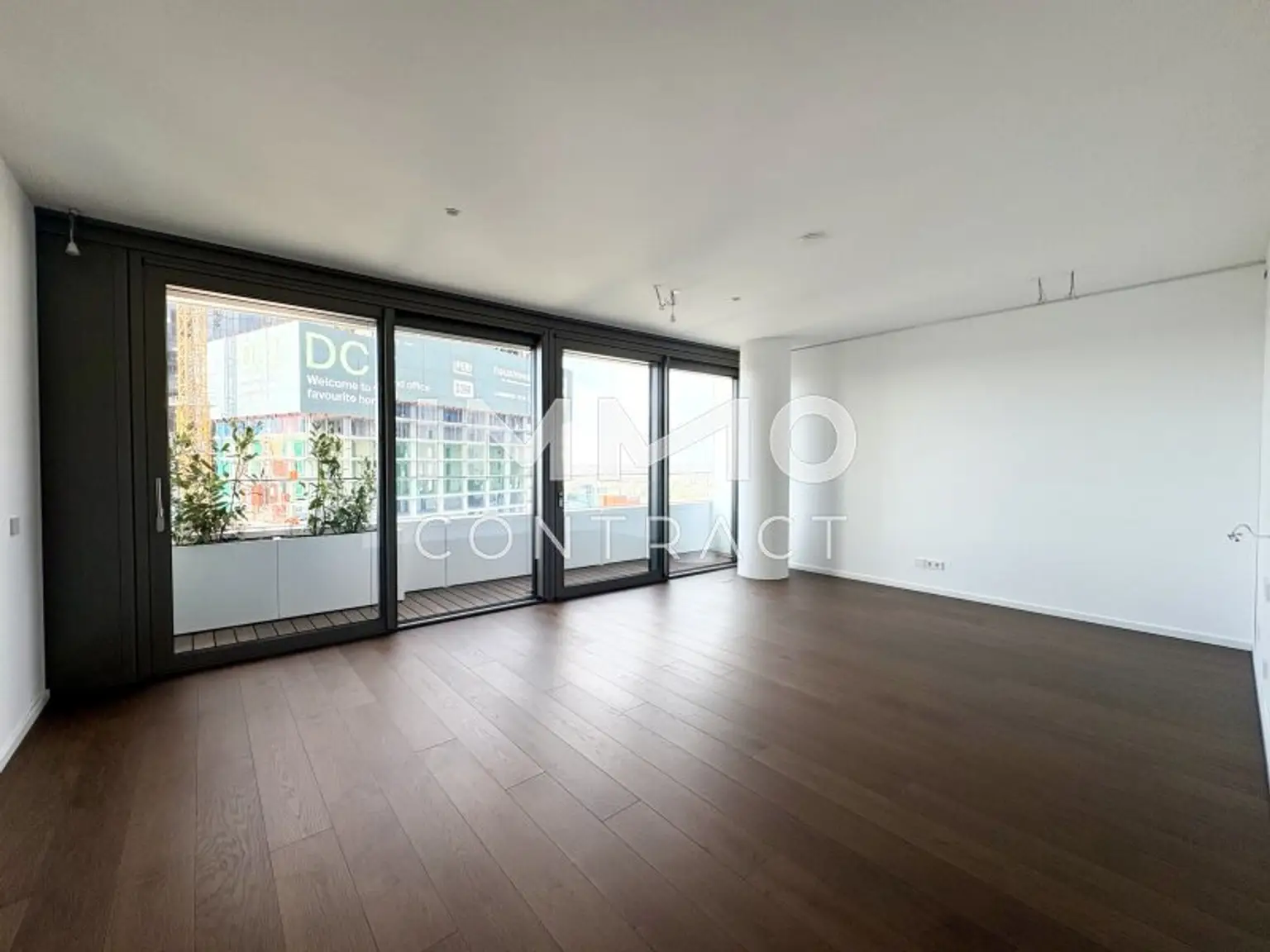 Schlafzimmer 2 mit En-suite Schrankraum und Badezimmer (Sauna)