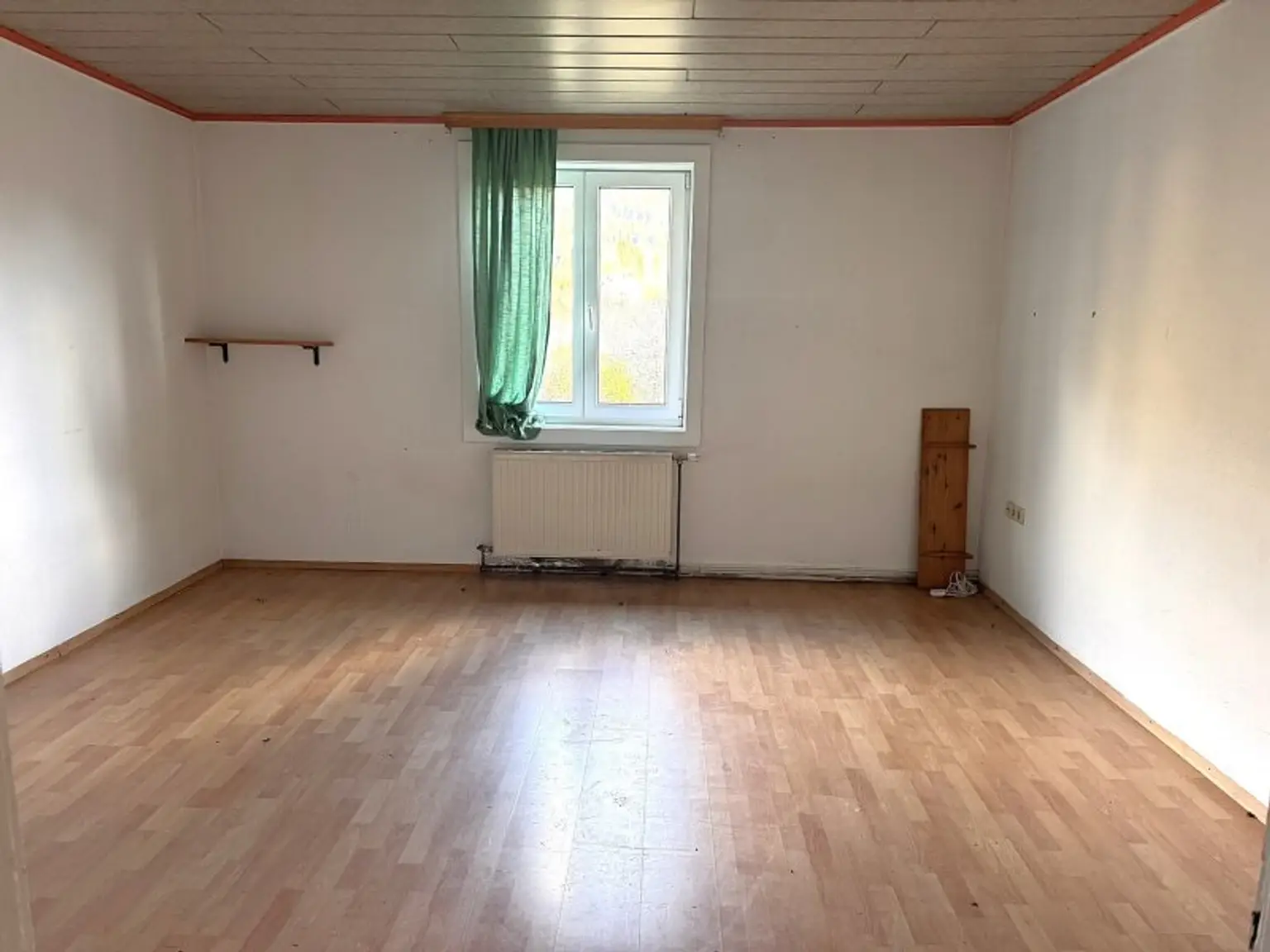 MEHRPARTEIENHAUS IN NEUBERG - BAURECHTSANGEBOT