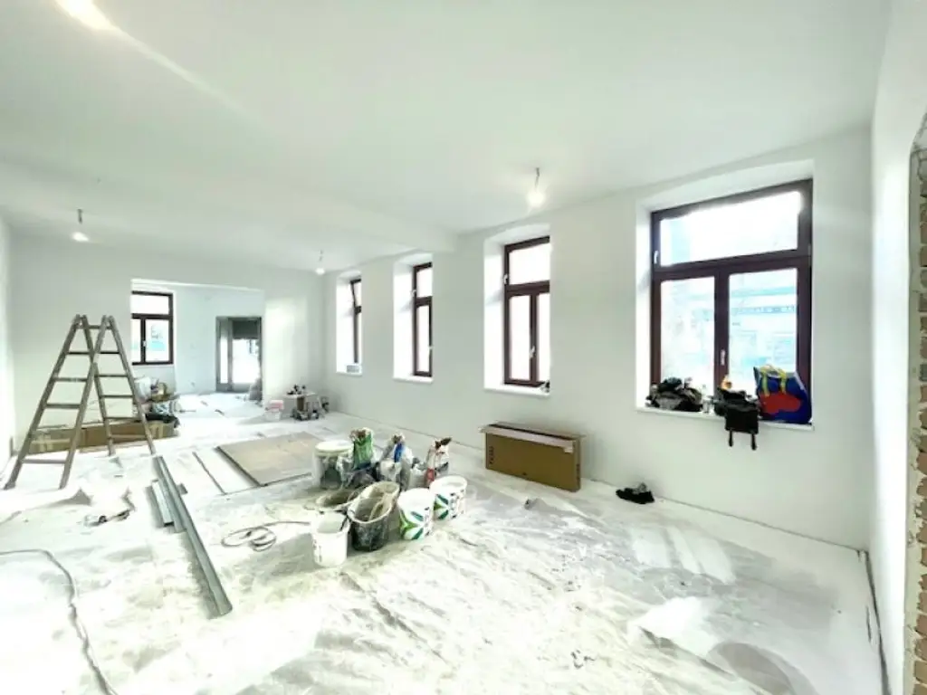 EXZELLENTE ORDINATION-PRAXIS-BÜRO-ATELIER - Nähe Wiener Stadthalle - 1150 WIEN-Bestlage!