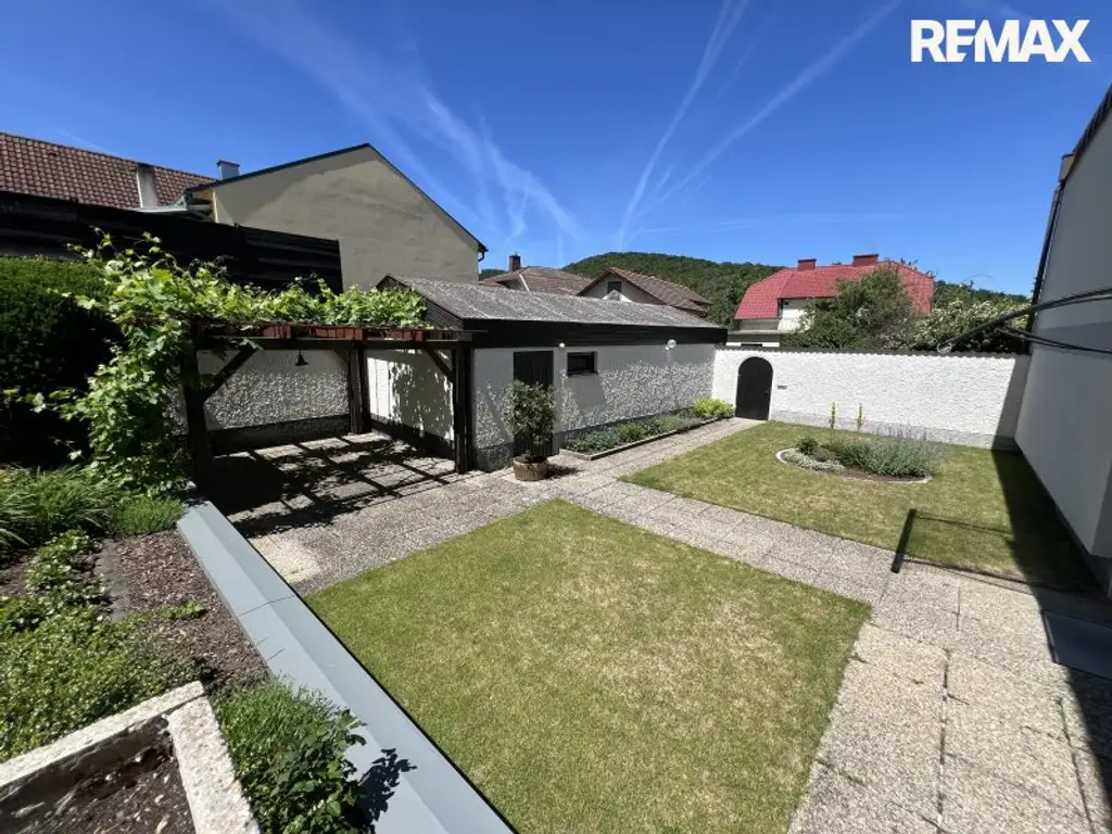 Burgblick! Charmantes Einfamilienhaus mit Garten, Terrasse und Wellnessbereich in Forchtenstein!