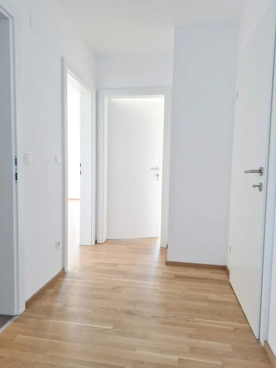 Reihenhaus mit Dachterrassen-Views – Dein Traumhaus wartet!
