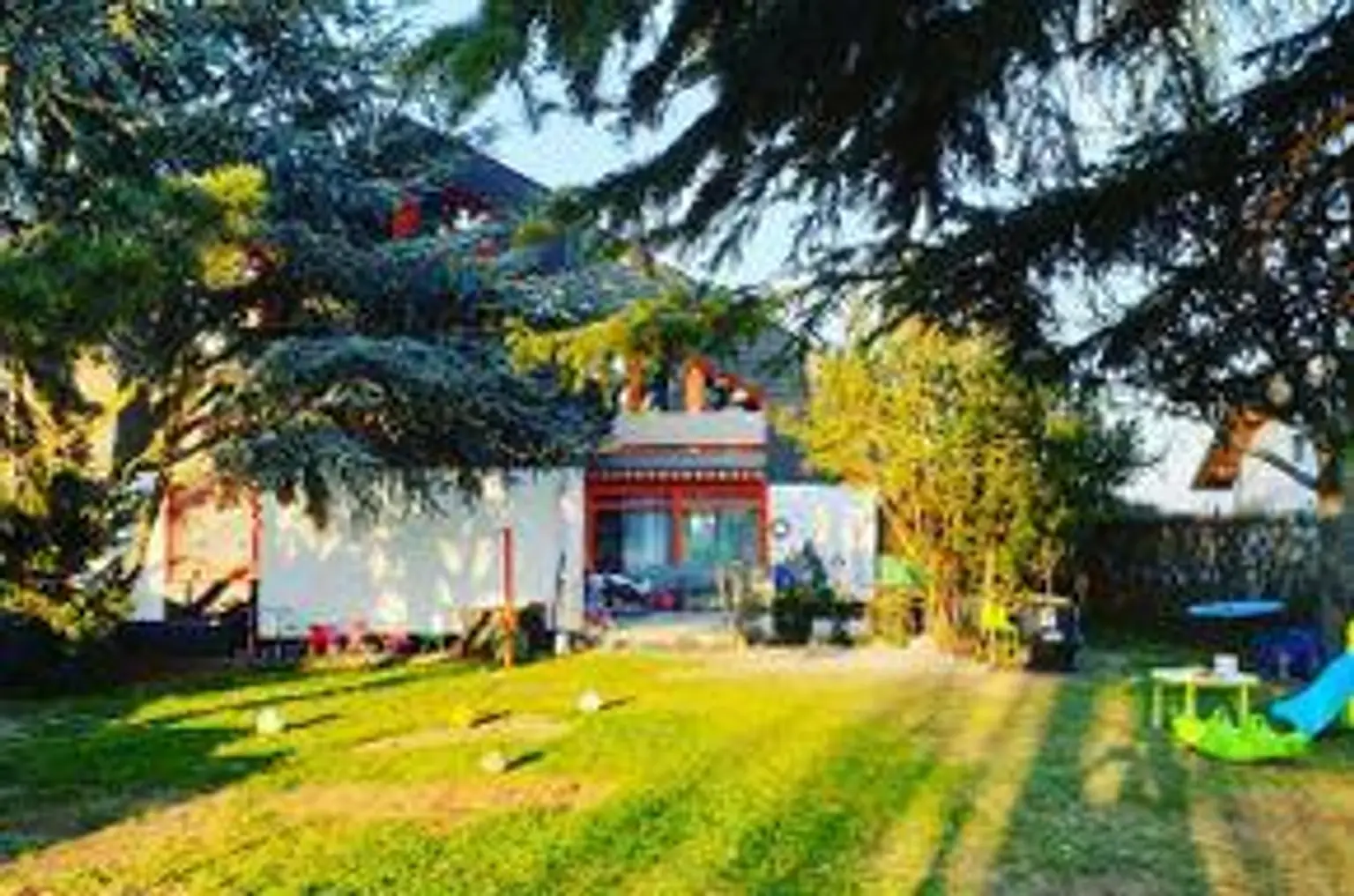 Garten Richtung Haus