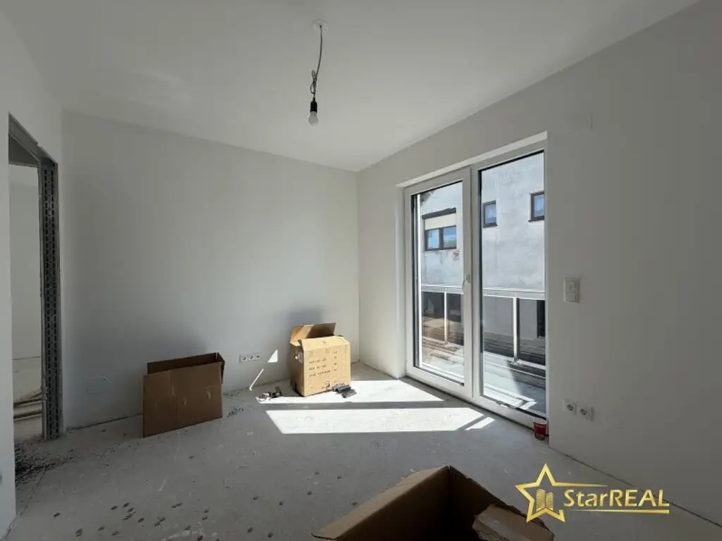 NEUBAU IN ZENTRUMSNÄHE! 5 ZIMMER-ZIEGELHAUS MIT 2 BÄDERN UND 3 WC´S.