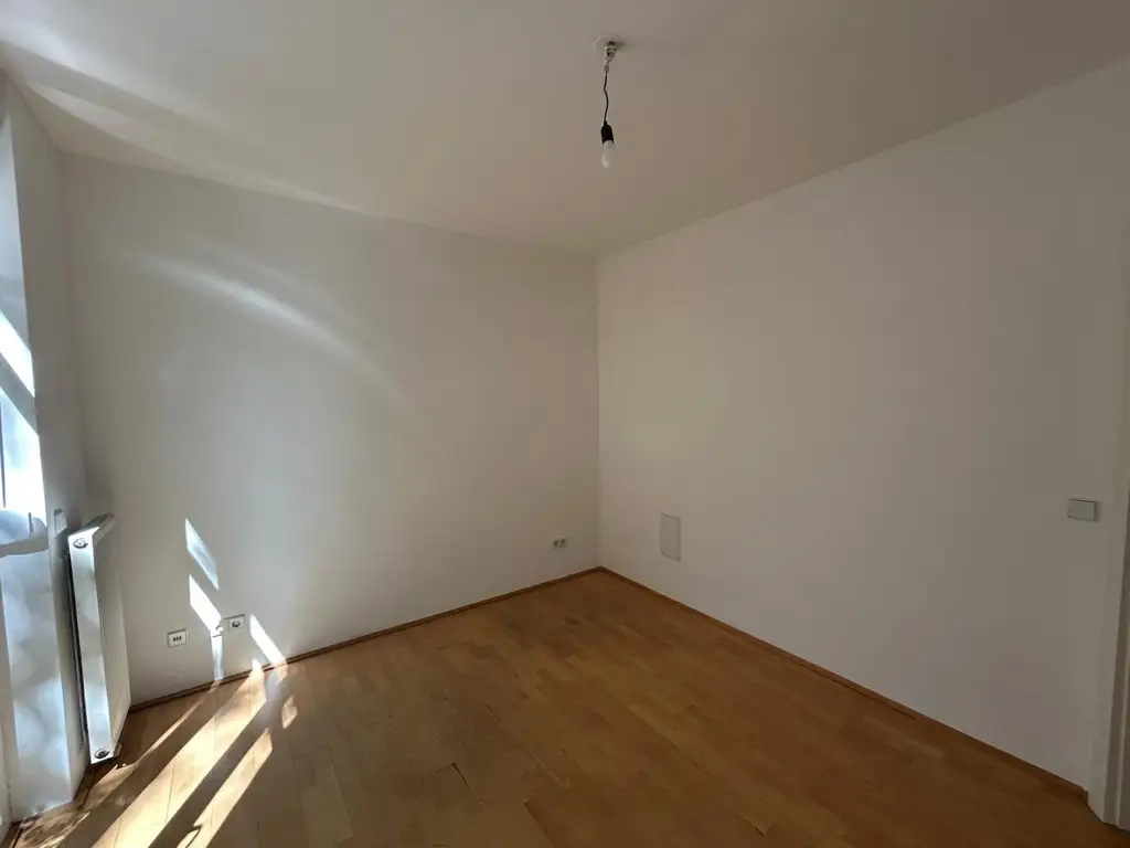 Herrliche 3-Zimmer-Gartenwohnung,  nahe Tiergarten Schönbrunn!