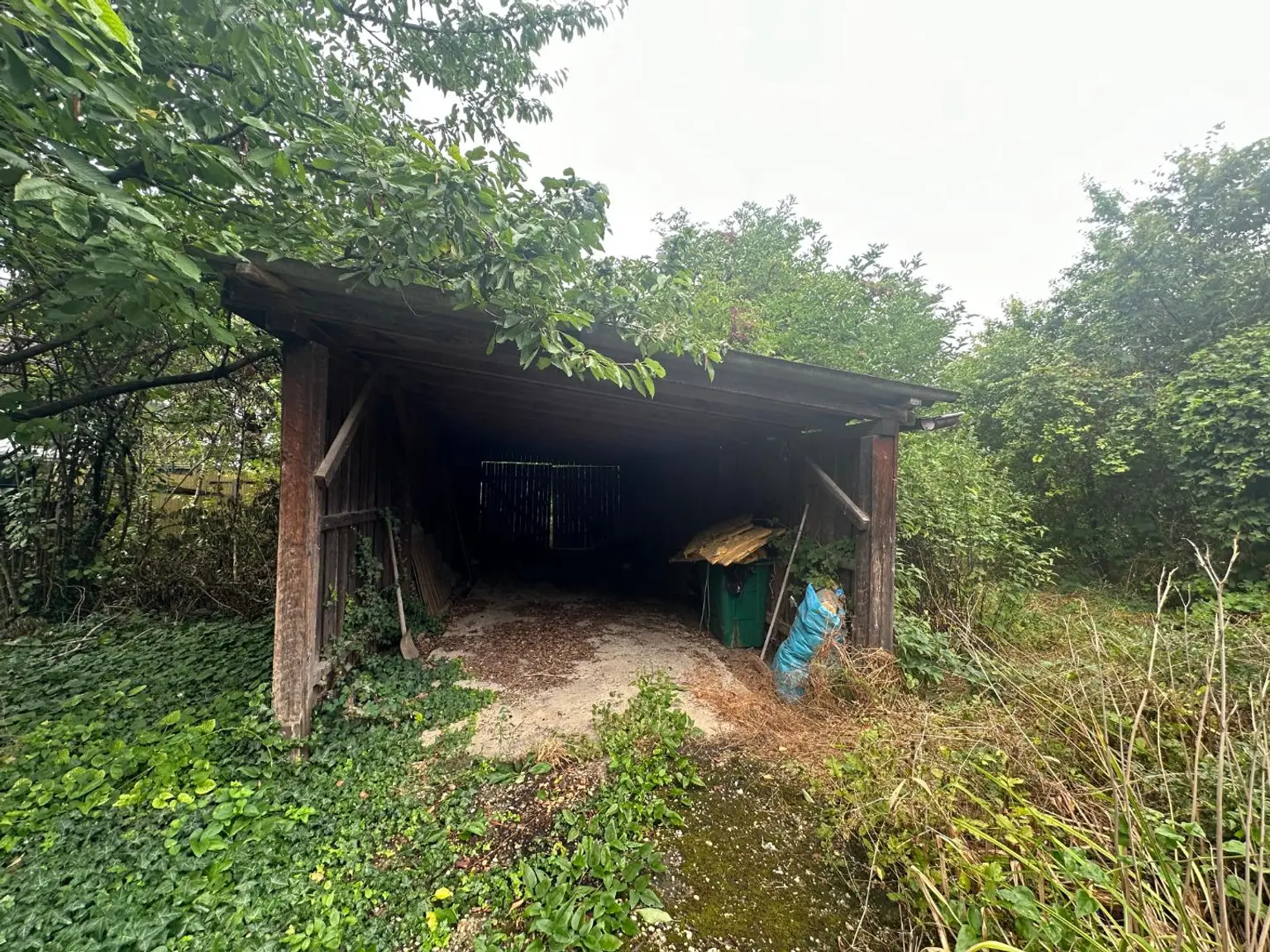 1.354m² oder 2x 677m² Baugrundstück