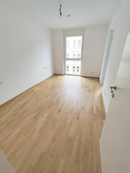 Arndtstraße! Neubau 2-Zimmer-Erstbezug mit Balkon im 4. Liftstock - Top48