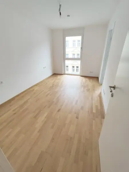 Arndtstraße! Neubau 2-Zimmer-Erstbezug mit Balkon im 4. Liftstock - Top48