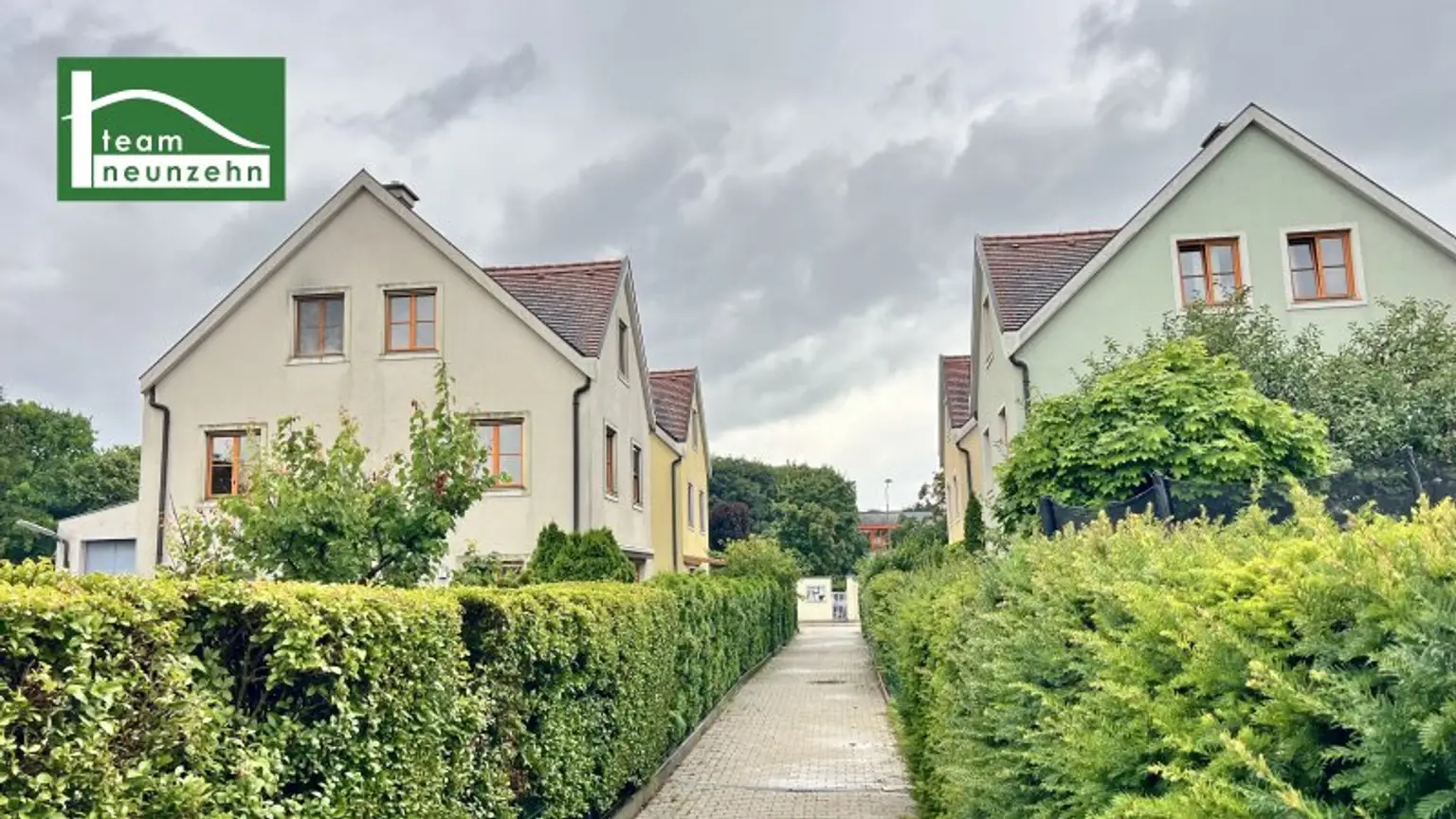 Großzügiges Reihenhaus auf 245m² Eigengrund - 173m² Wnfl., 5x Zimmer & zusätzlichem Keller von 63m².