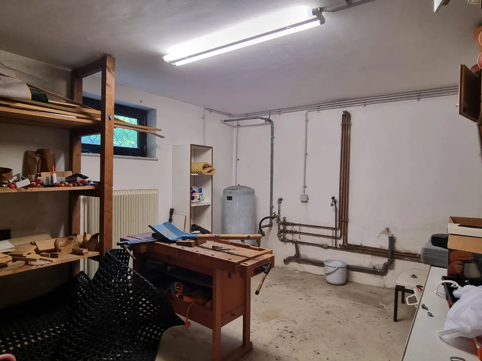 TRAUMHAFT SCHÖNES GRUNDSTÜCK MIT RENOVIERUNGSBEDÜRFTIGEM HAUS