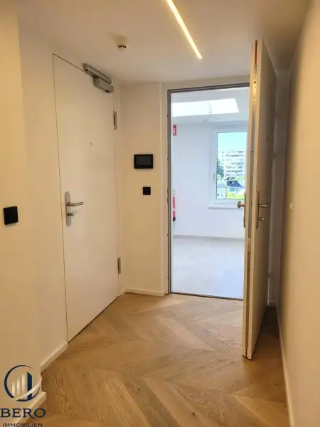 4 Zimmer-Penthouse mit 5 großen Terrassen in familienfreundlicher & naturnaher Umgebung