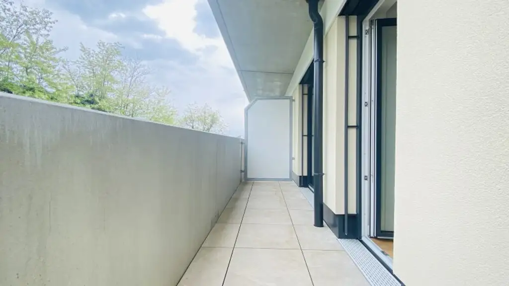 Voll Möblierte Wohnung für Kurzzeitvermietung - Moderne Zwei Zimmer Wohnung mit Balkon in Krems