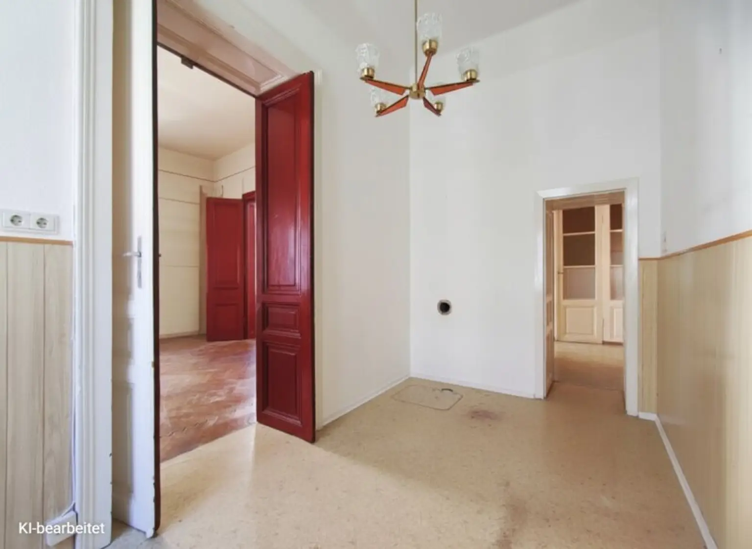 ALTBAU IN ZENTRALER LAGE - 3 zentral begehbare Zimmer durch Umbau möglich!