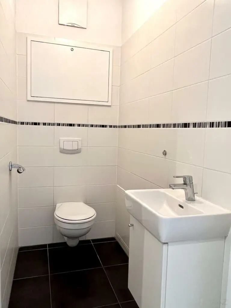 ruhige, helle und freundliche 3 Zimmer Wohnung mit Großbalkon vermietet bis 1.3.2027 dz. rund  3,3 % Rendite