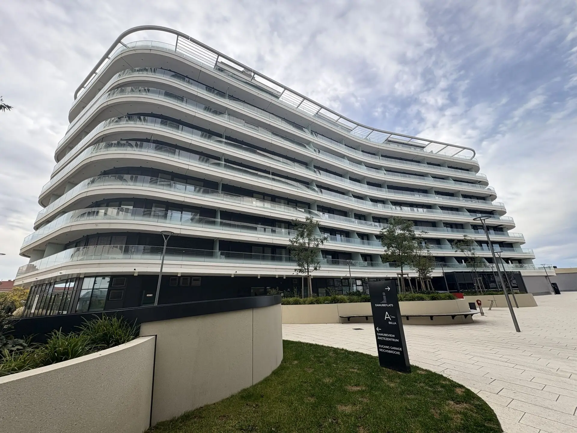 20251030_082216443_iOS