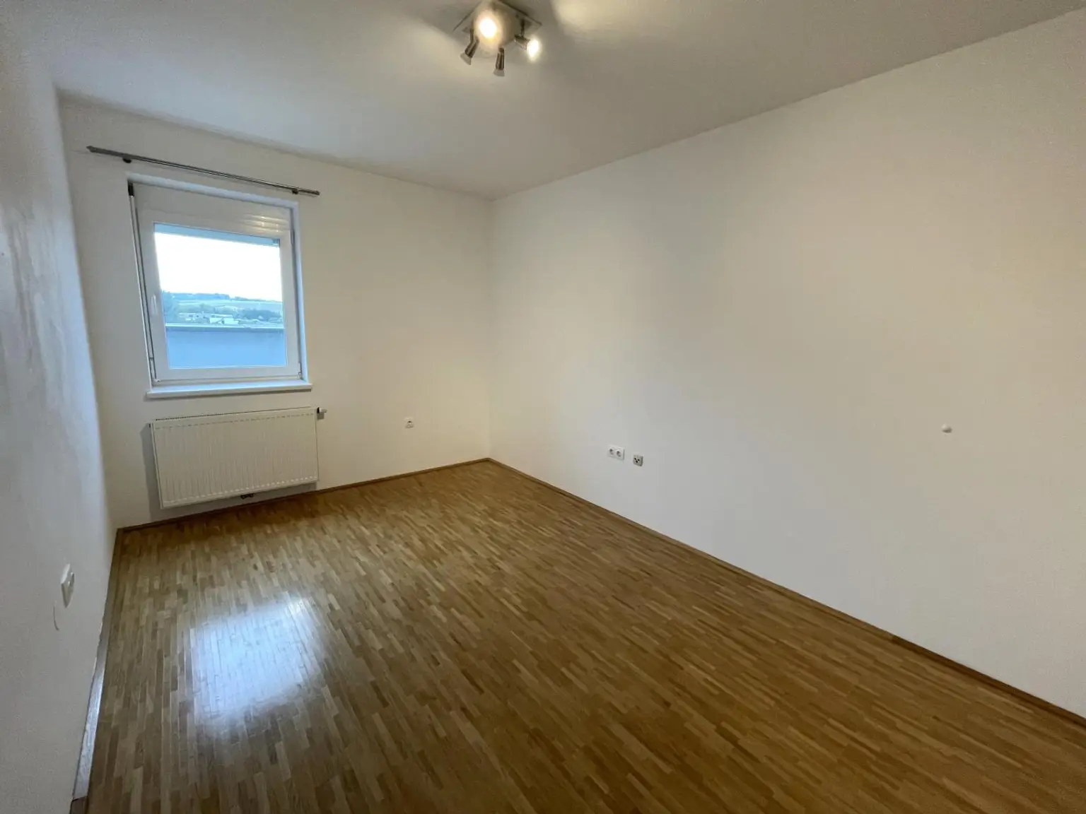 Großzügige Dachgeschosswohnung mit traumhafter Dachterrasse