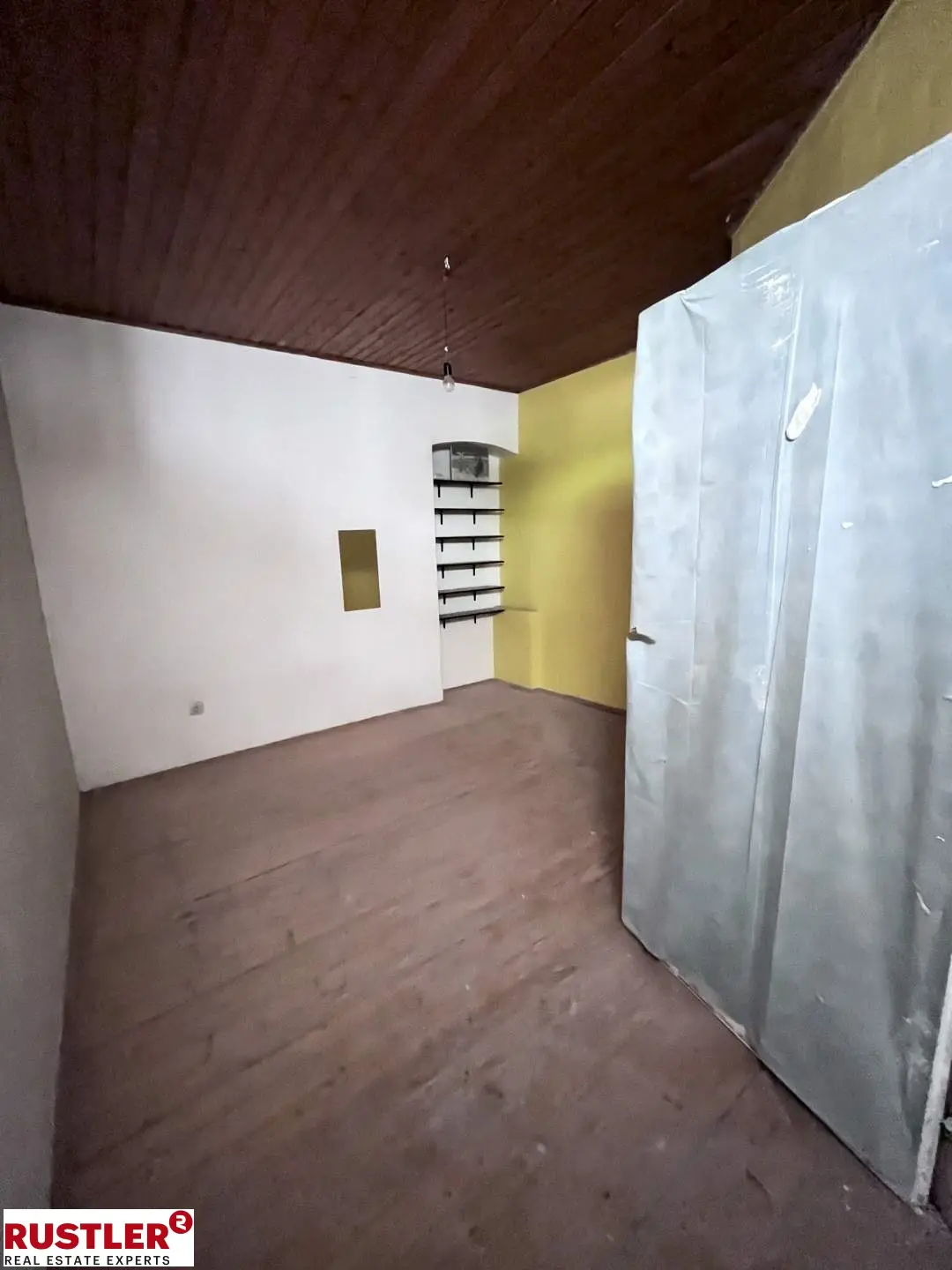 Charmante 2-Zimmer-Wohnung mit viel Potenzial!