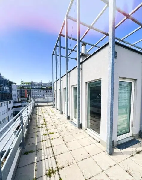 Zweigeschoßiges Penthouse mit 360°-Terrasse!