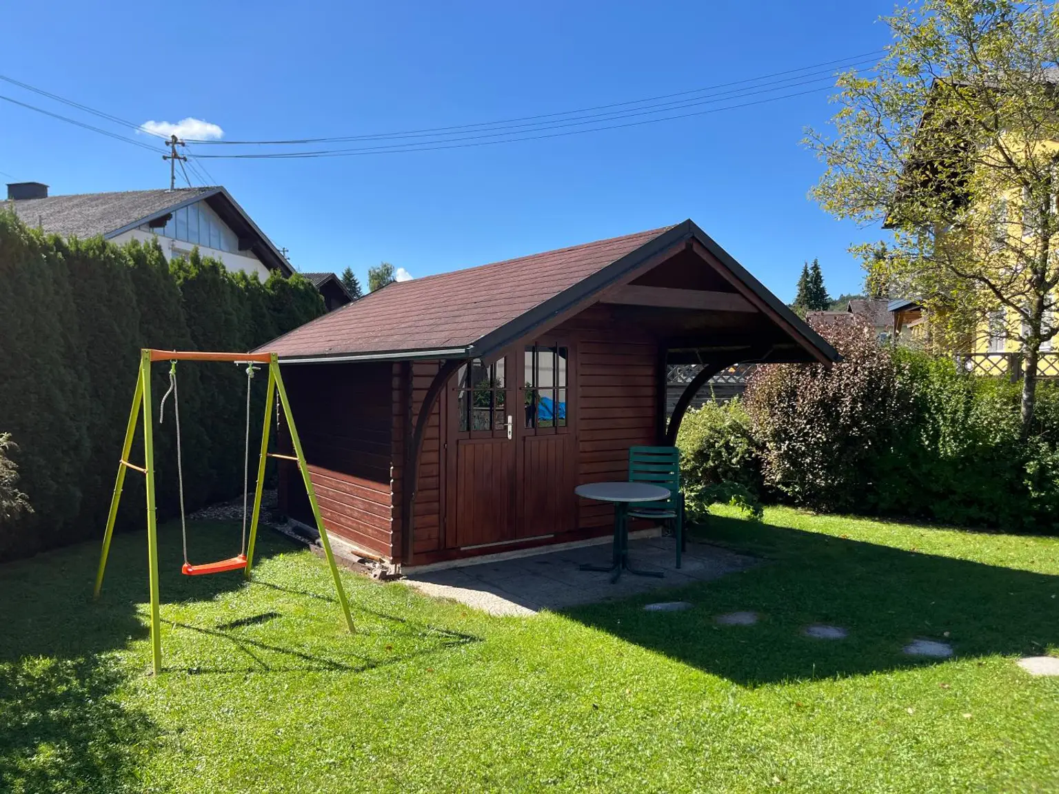 OPEN HOUSE! Großzügiges leistbares Wohnhaus mit 3 getrennte Wohneinheiten, Traumgarten, Doppelgarage und vielen Parkplätzen Tuffeltsham in Redlham