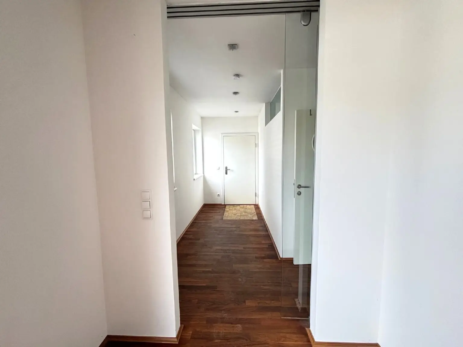 Traumhafte Dachmaisonette mit 2 Terrassen + Dachterrasse - Nähe Arenbergpark