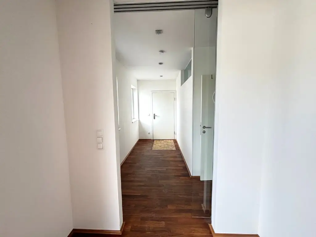 Traumhafte Dachmaisonette mit 2 Terrassen + Dachterrasse - Nähe Arenbergpark