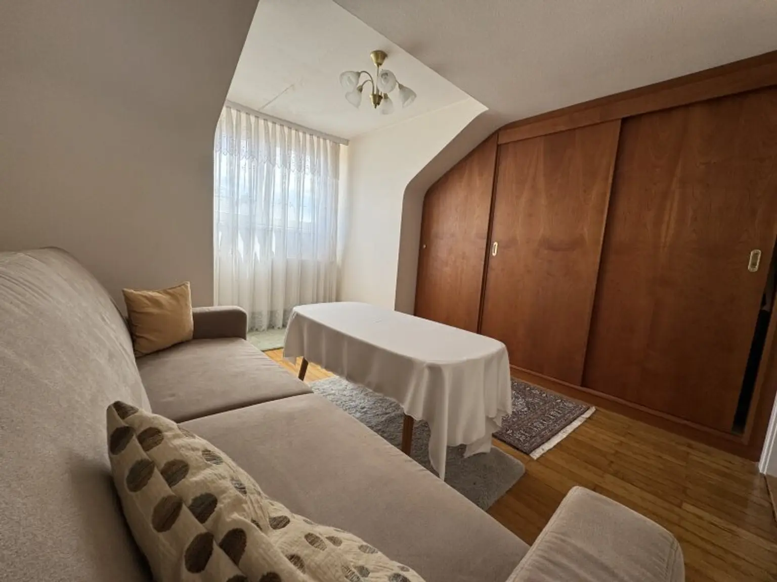 Kleines Einfamilienhaus mit Südterrasse und Garage