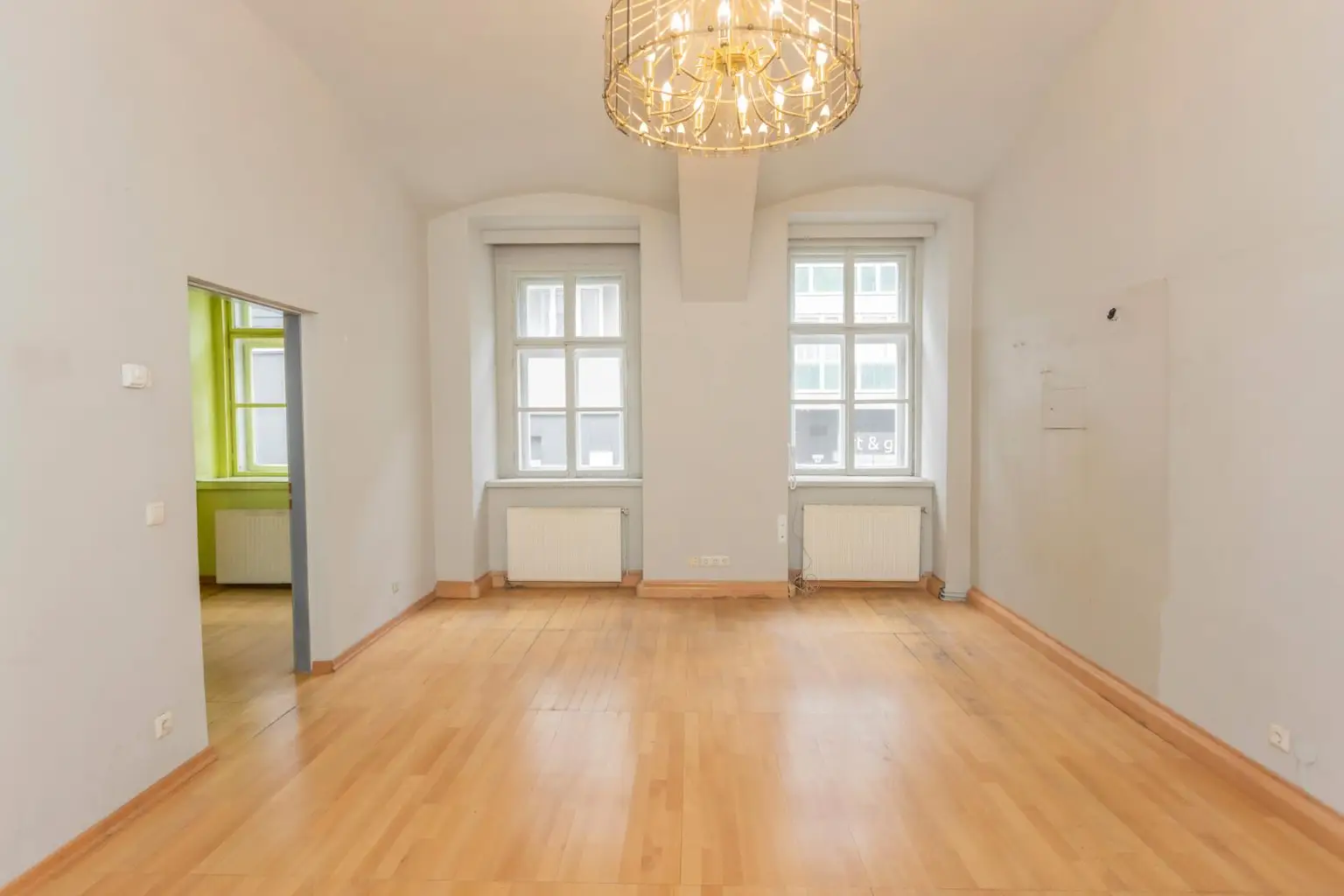 Wohlfühlen im Karmeliterviertel – 2 Zimmer mit Altbauflair