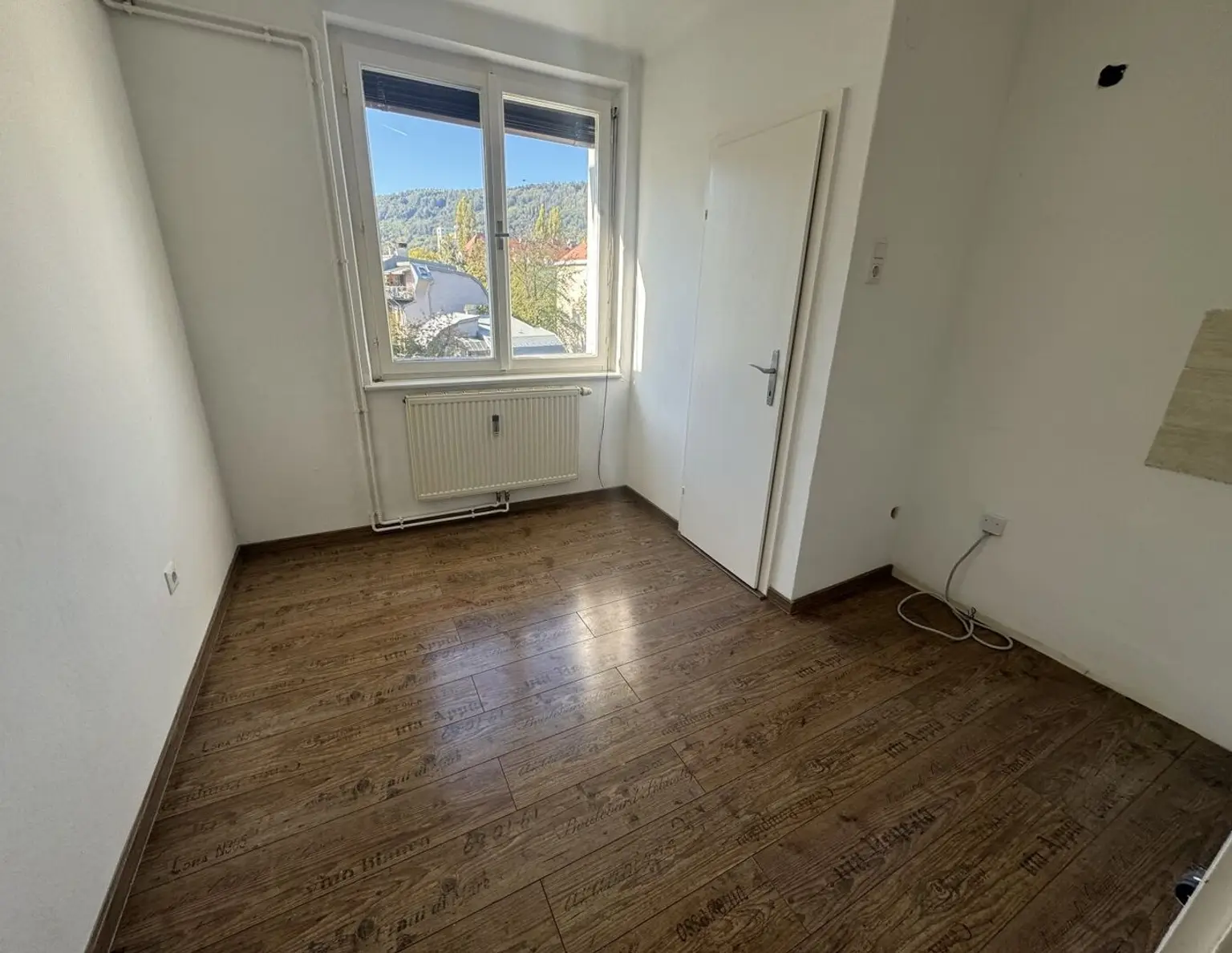 2 Zimmer Genossenschaftswohnung mit Balkon!