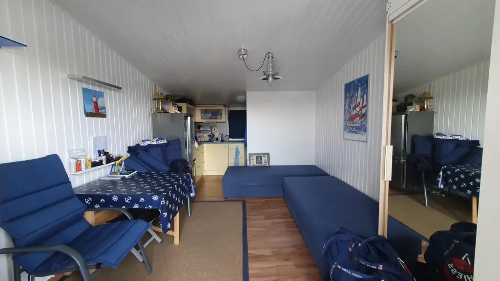 Segler aufgepasst – Charmante Kabane am See im Yachtclubgelände