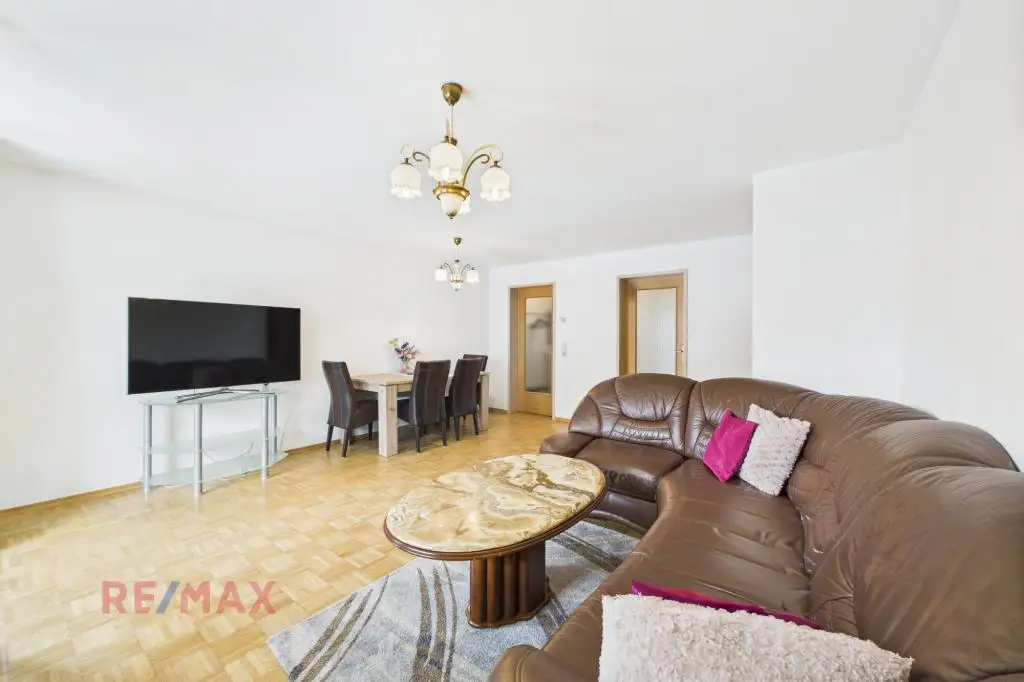 Sonne, Ruhe, Komfort: Helle 2-Zimmer-Wohnung mit großzügigem Balkon