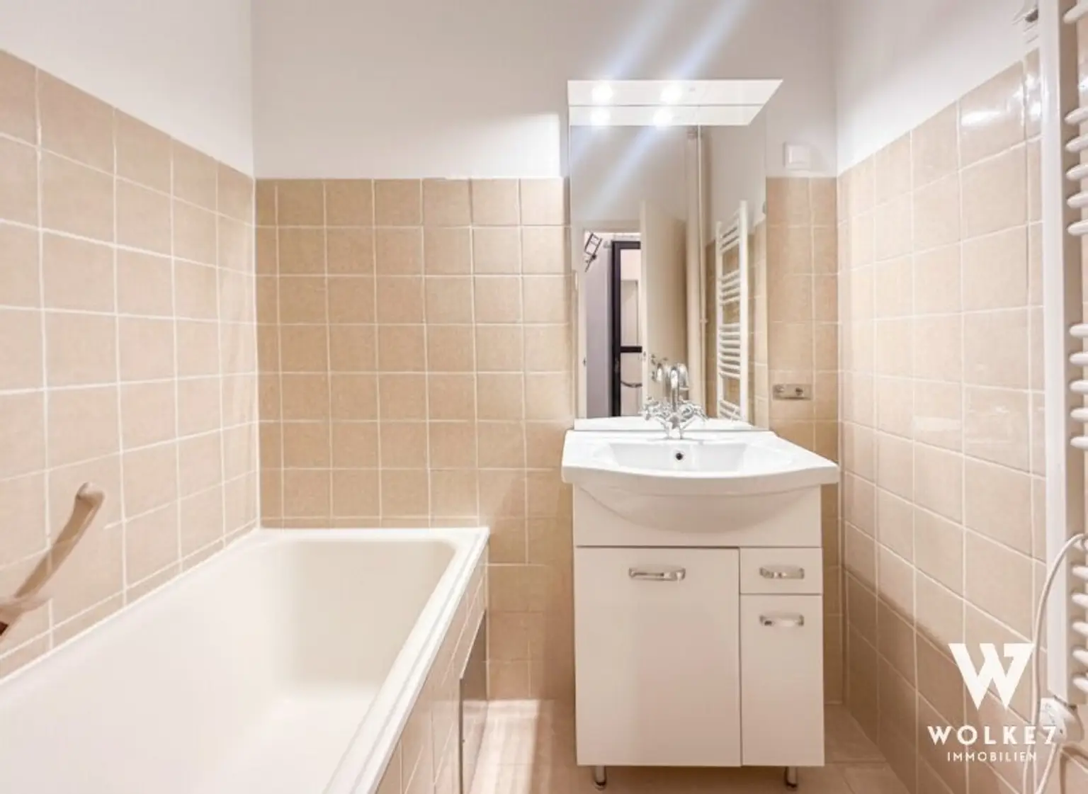 Helle 1-Zimmer-Wohnung in Grünruhelage – Nähe Schönbrunn & U4