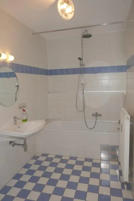 Große sonnige 2-Zimmer-Gartenwohnung bei LKH