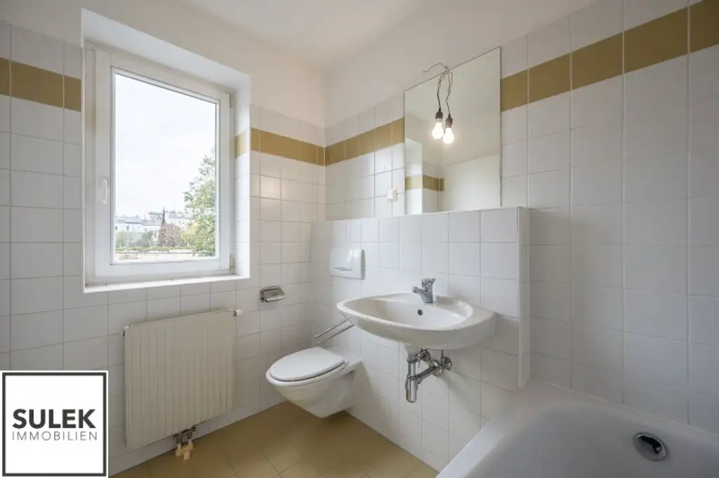 großzügige gut aufgeteilte 2 Zimmer Wohnung im 2.OG // Nähe Johann-Nepomuk-Vogl-Platz // ab sofort