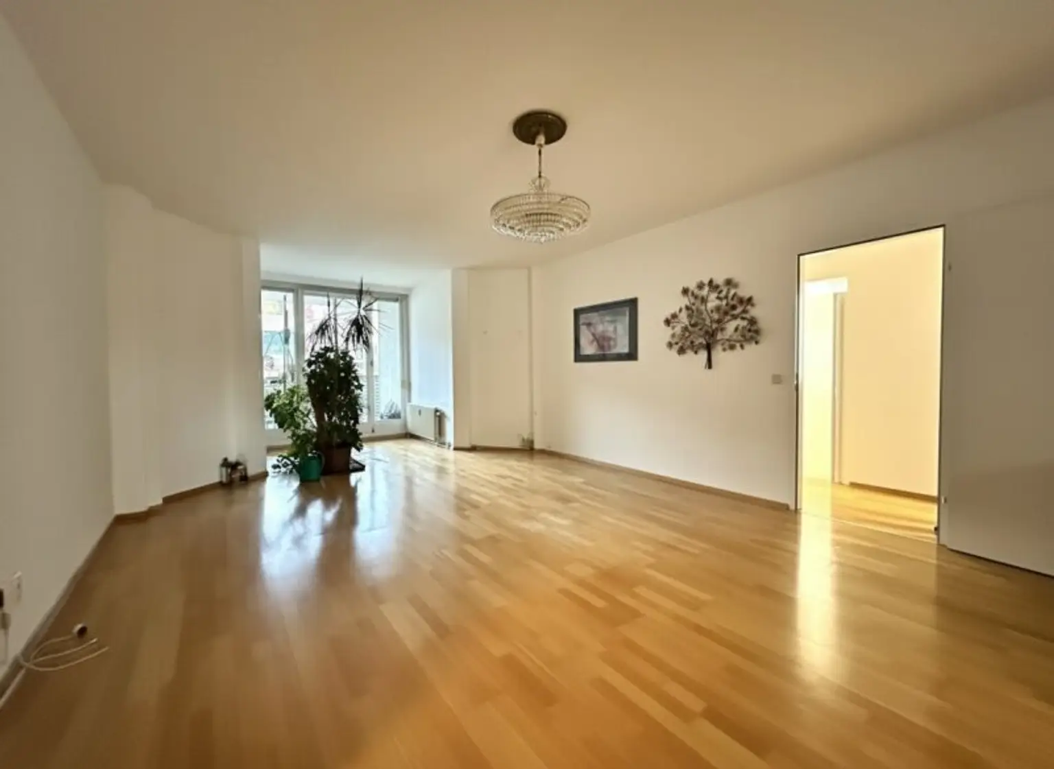 NEUBAU-WOHNUNG MIT LOGGIA IN SEHR GUTER LAGE