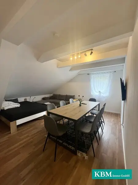 Zimmer 2 OG