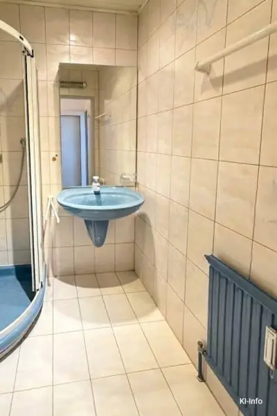 Badezimmer mit Dusche