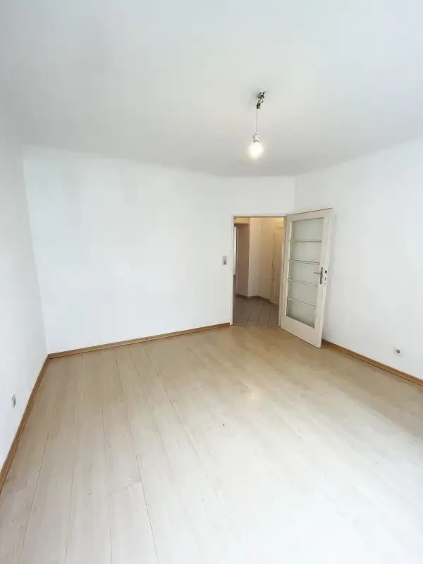 Geräumige 2-Zimmer Wohnung nahe Schweizergarten!