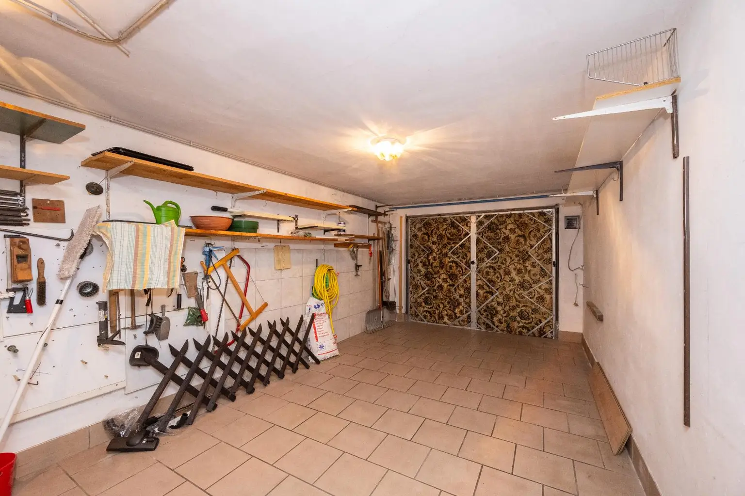 Gepflegtes Reihenhaus mit Garten, Terrasse und Garage in zentraler Lage!