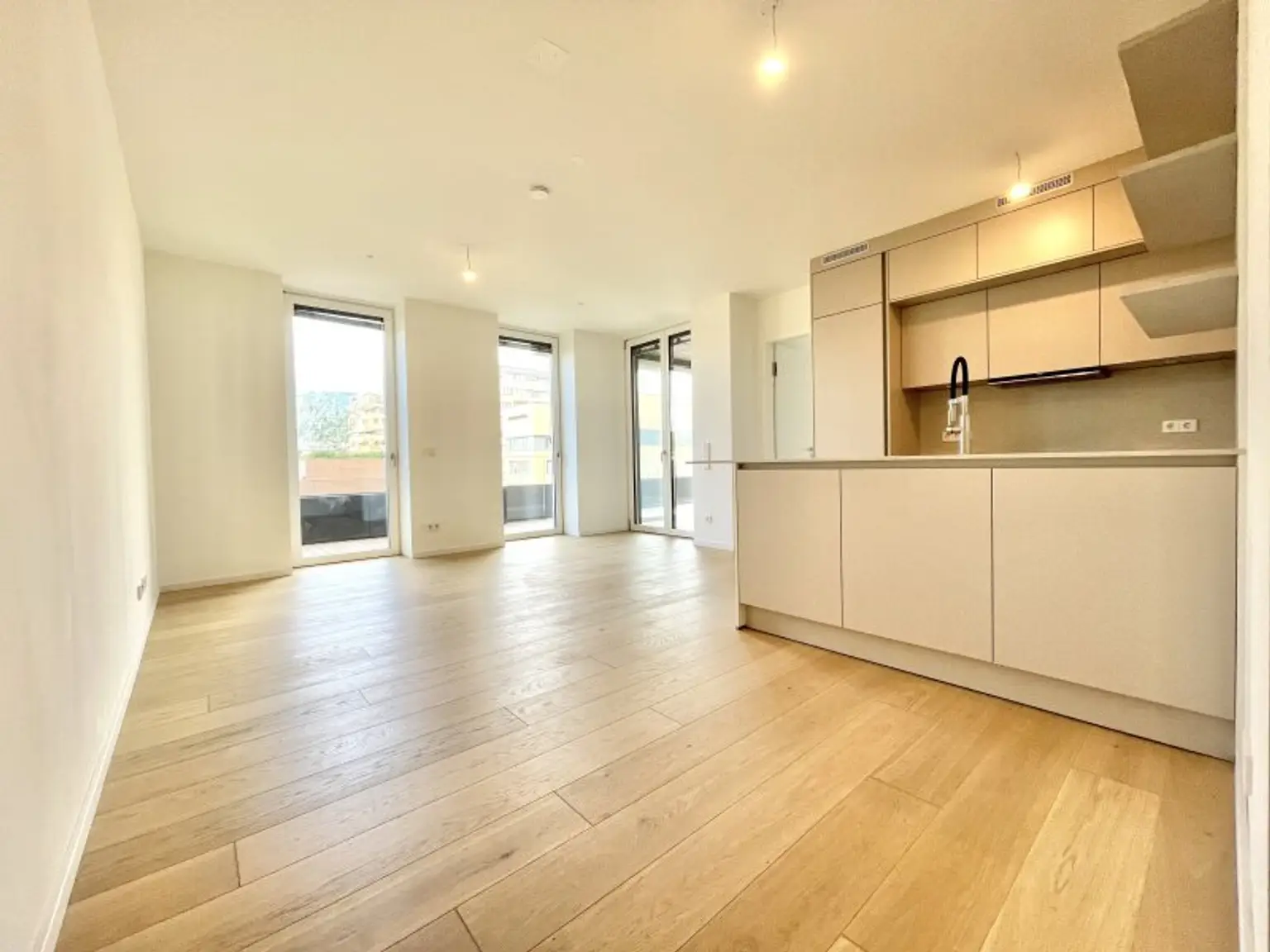 ***Grünblick im Viertel Zwei – Exklusives Wohnen über den Dächern Wiens - Infinity Rooftop-Pool - Panoramasauna - Fitnessbereich***