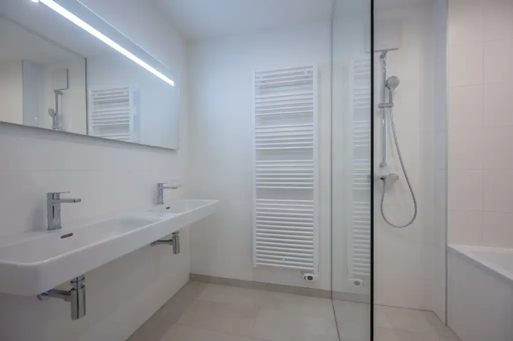 ++MOLLARD 50++ Remarkable 2-room apartment in a prime central location (2/6)