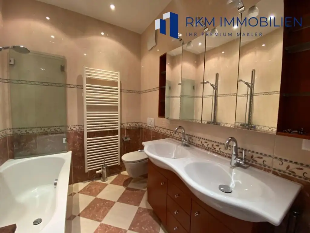 Exklusive Dachgeschosswohnung in Toplage des 17. Bezirks - mit Lift und Garage