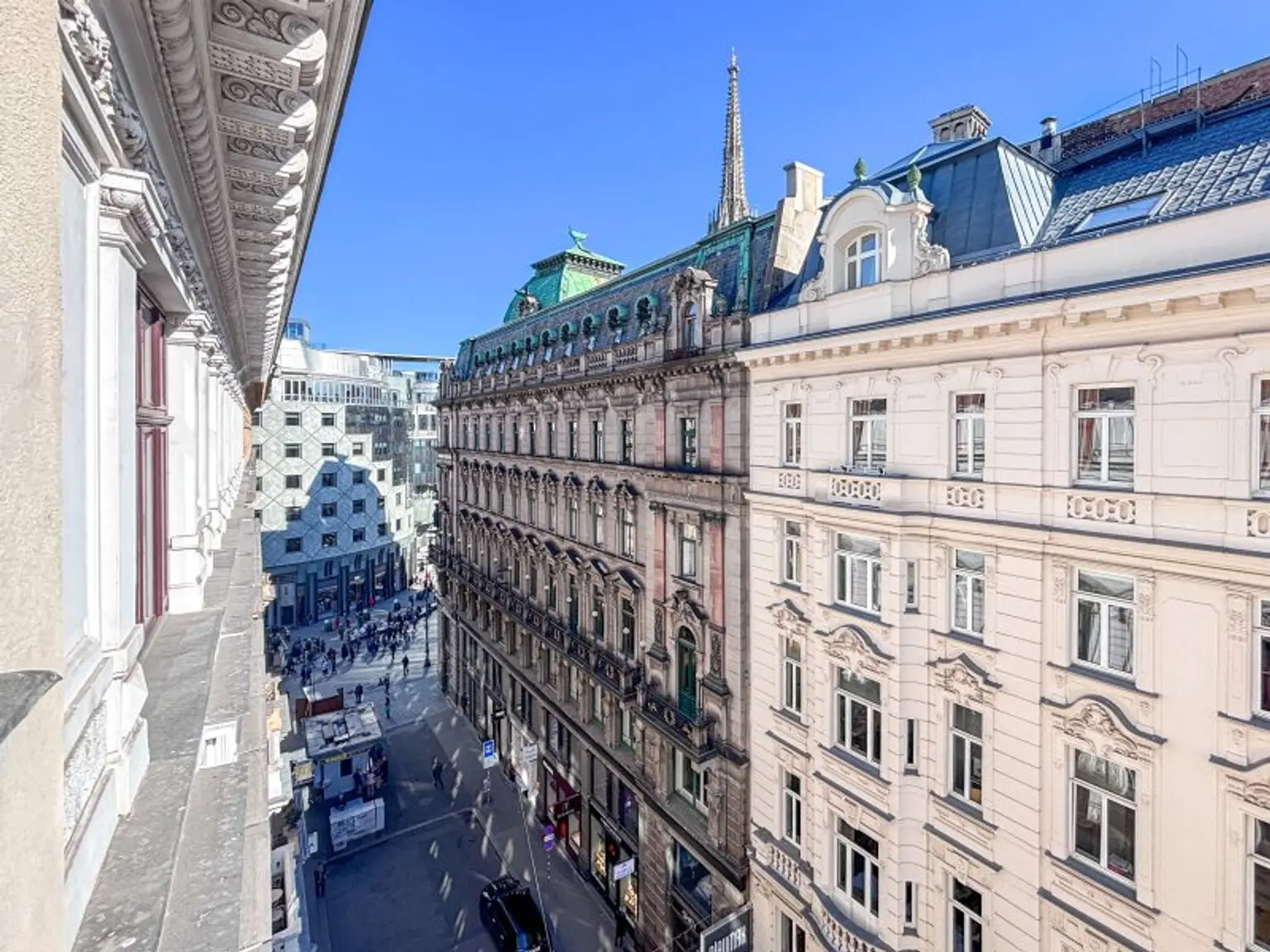 Komplett möblierte, helle Stadtwohnung – Ihr neues Zuhause am Stephansplatz/Graben!