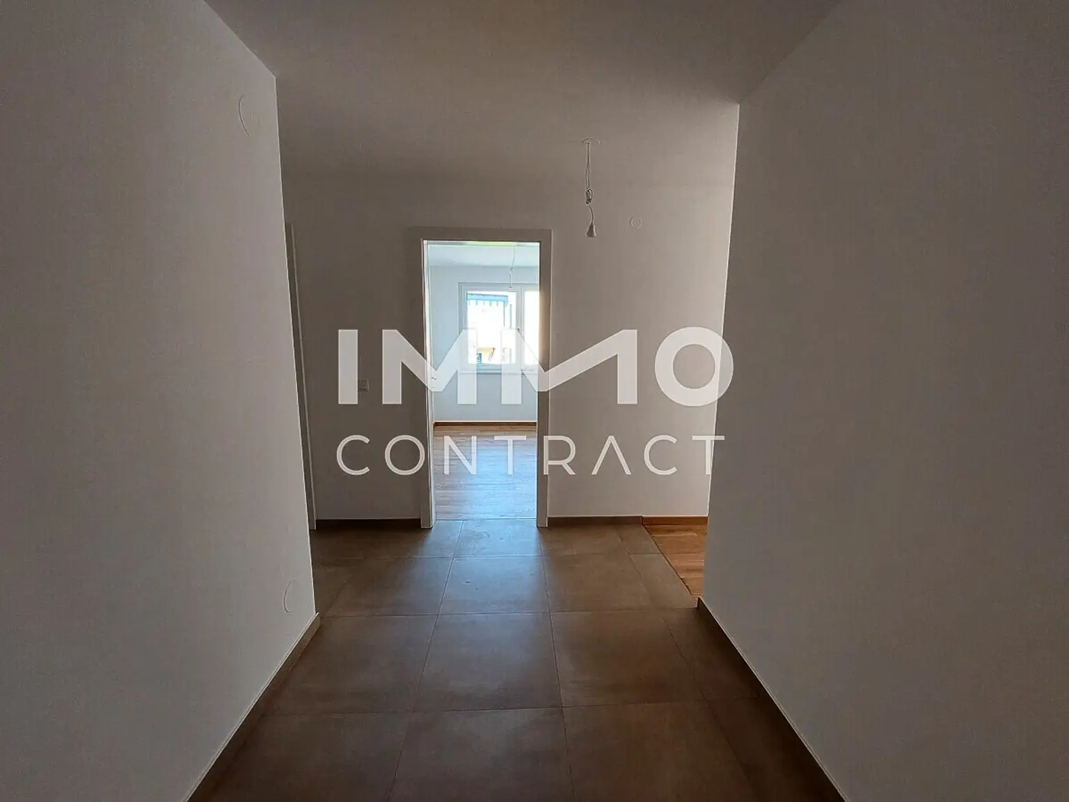 Provisionsfrei! Familienzuhause mit 4 Zimmern + 2 Bädern + Balkon