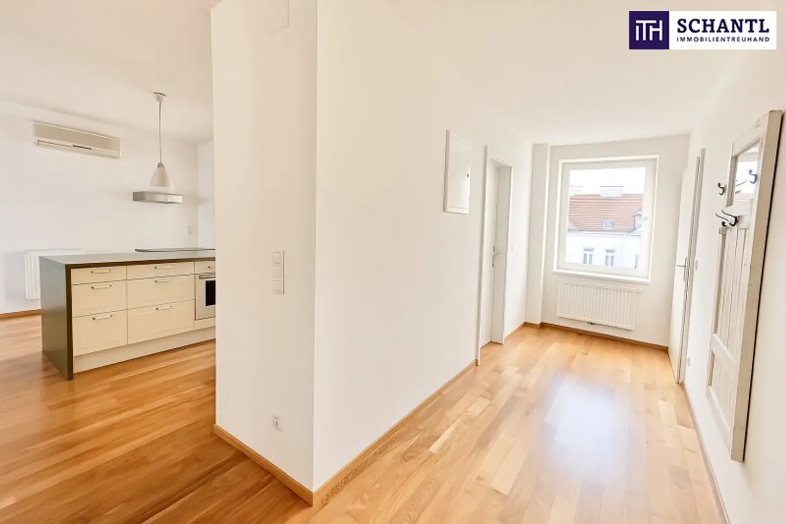 Exklusives Design-Loft mit einer Dachterrasse, Klimaanlage & Weitblick in Ruhelage