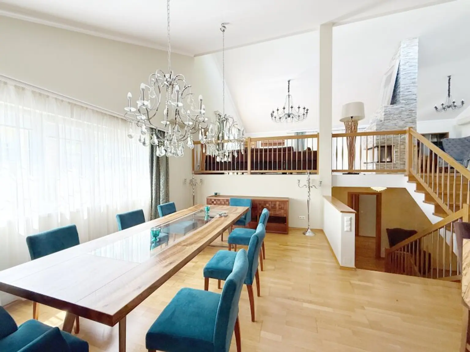 Move Right In: Fully Furnished Family Home in Weidling – 360 m²